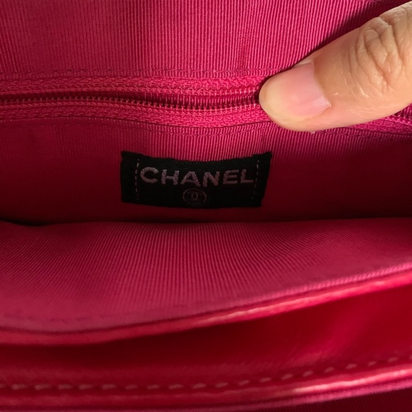 Vintage Pink Lambskin Chanel Chocolate Bar Clutch - Picture 5 of 8